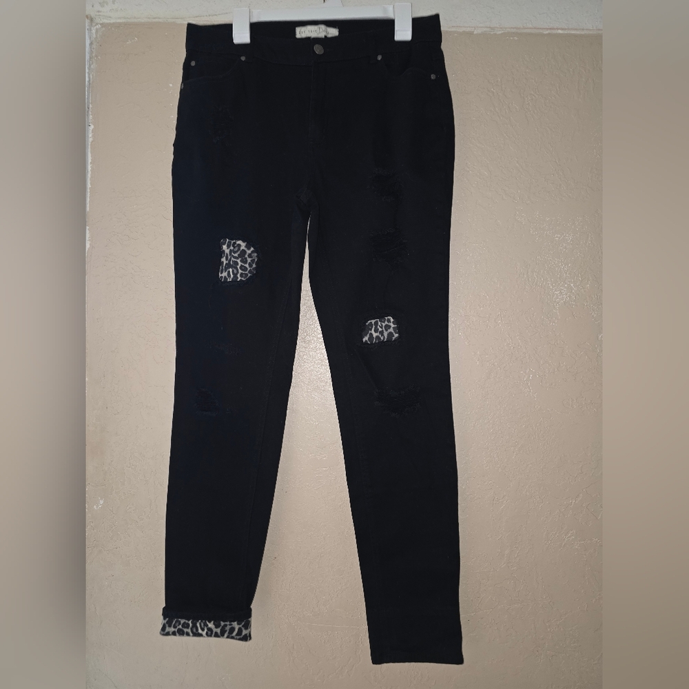 NWOT Cato Distressed Jeans